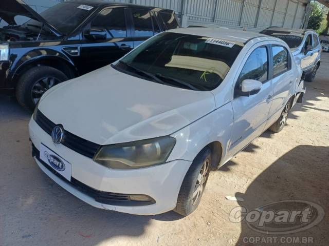 2015 VOLKSWAGEN VOYAGE 