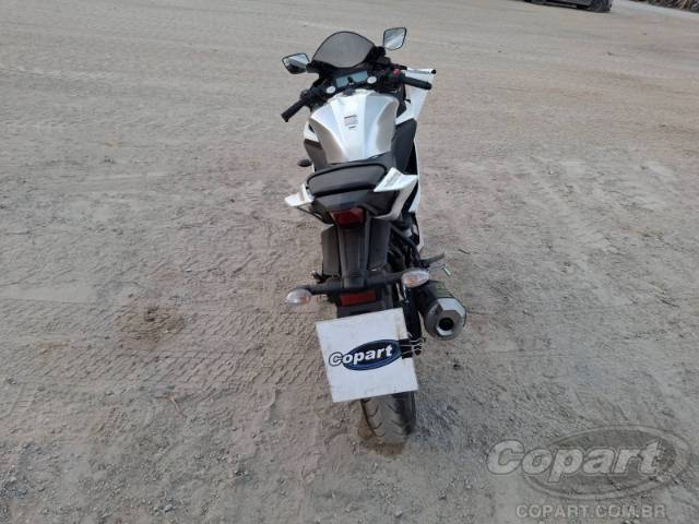 2026 YAMAHA YZF R15 