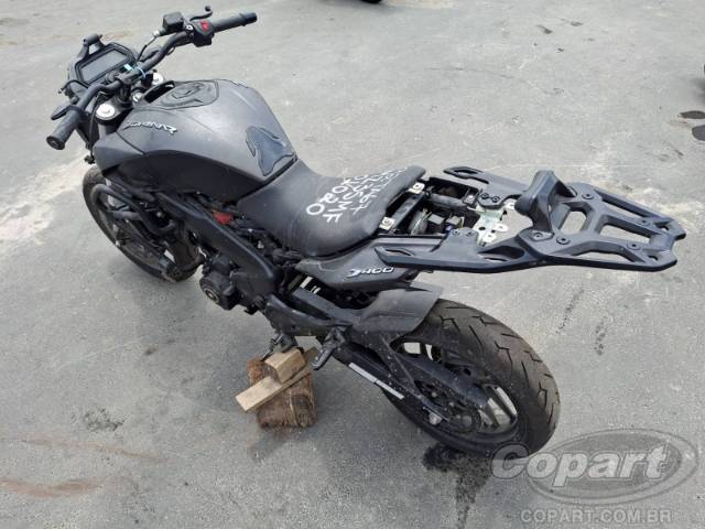 2025 BAJAJ DOMINAR 
