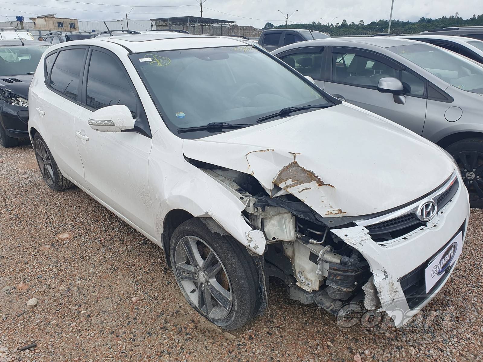 Veículo Hyundai i30 HYUNDAI I30 2.0 16V 2012 Gasolina Colisão Pequena Monta 2012 em leilão