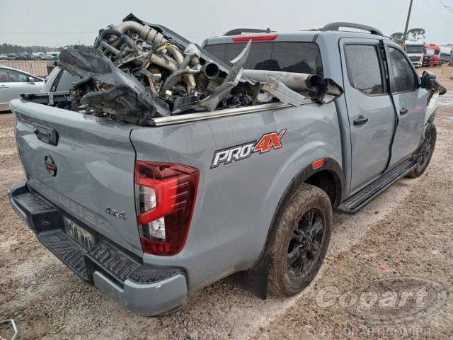 2023 NISSAN FRONTIER CD 