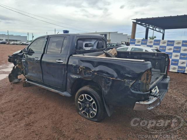 2021 TOYOTA HILUX CD 