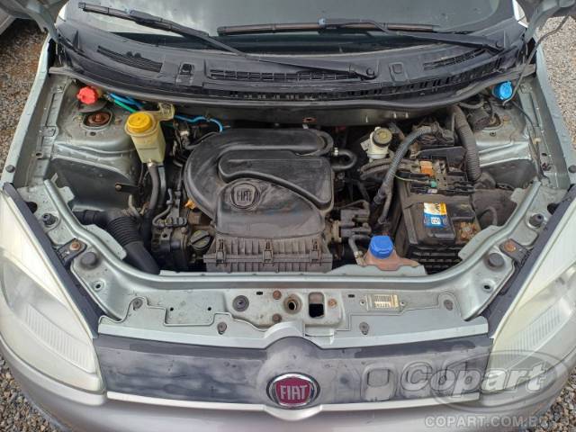 2015 FIAT UNO 