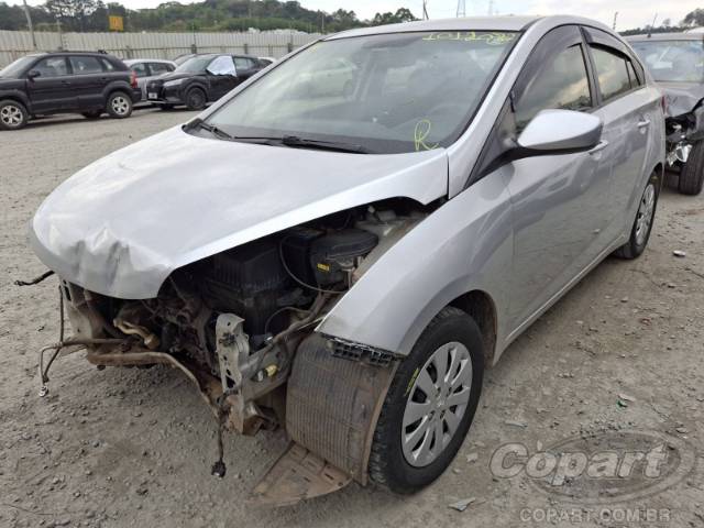 2014 HYUNDAI HB20S 