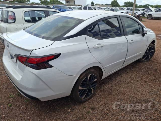 2024 NISSAN VERSA 