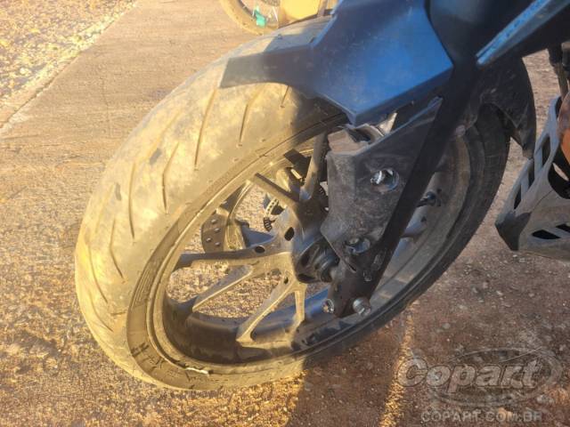 2025 HONDA CB 300F 