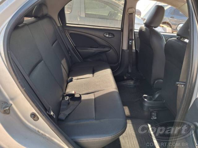 2015 TOYOTA ETIOS SEDA 