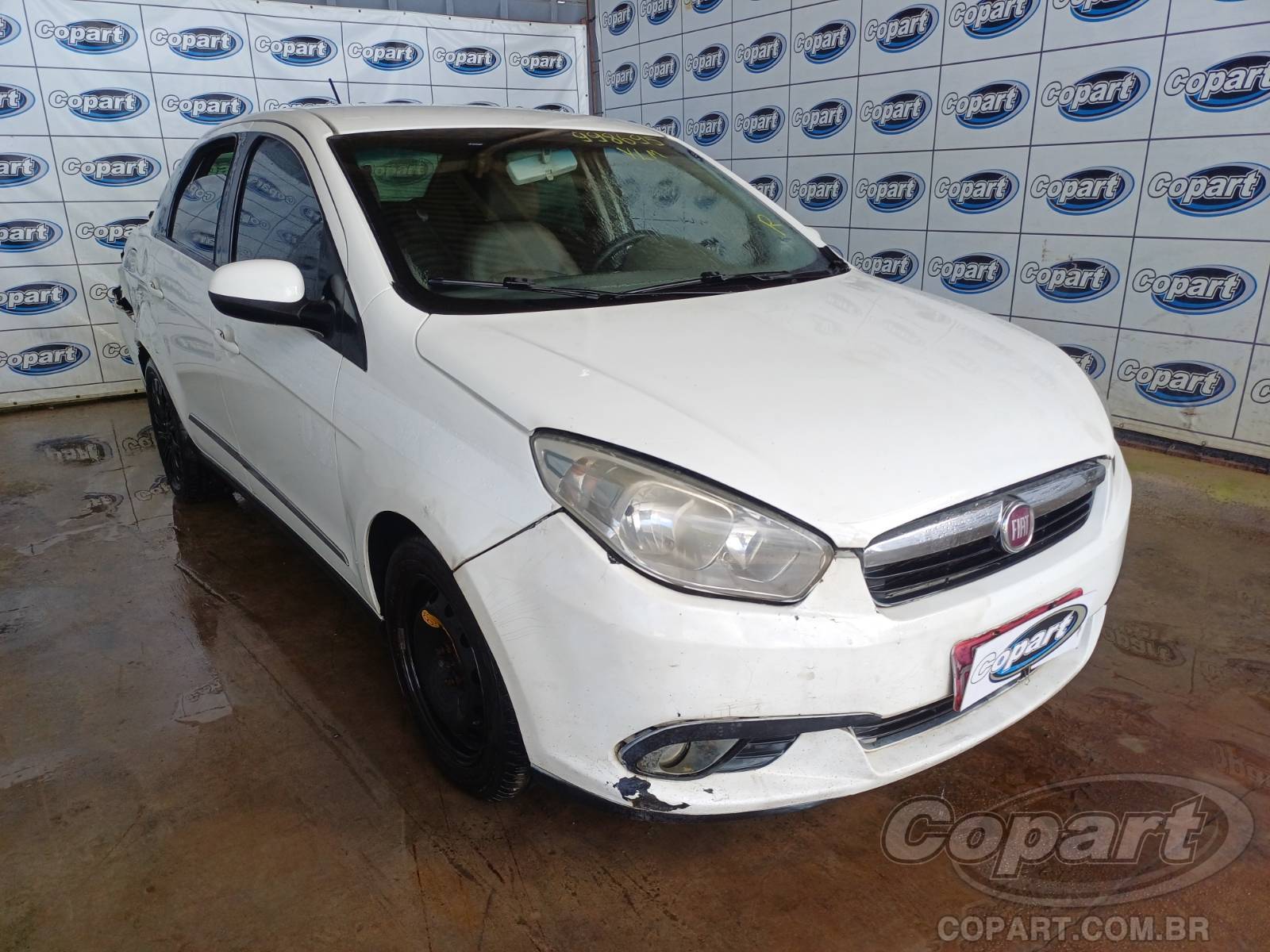 FIAT GRAND SIENA ESSENCE 1.6 16V E.TORQ 2015