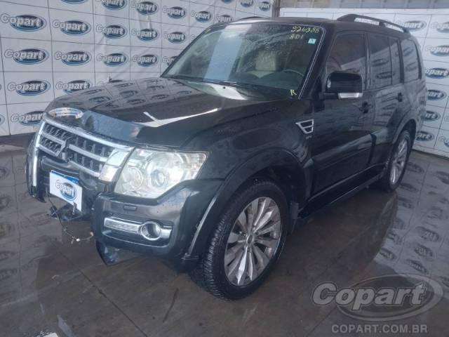 2015 MITSUBISHI PAJERO FULL 