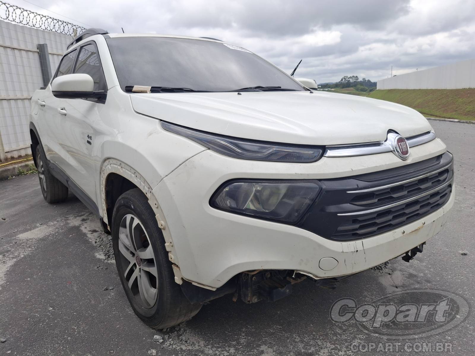 Veículo Fiat Toro <strong>FIAT TORO 2.0 MultiJet Turbo</strong> 2017 <strong>Picapes Grandes</strong> 2018 em leilão