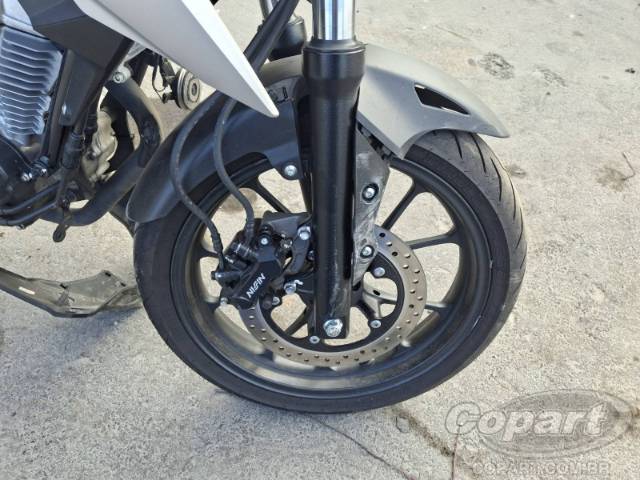 2026 HONDA CB 300F 