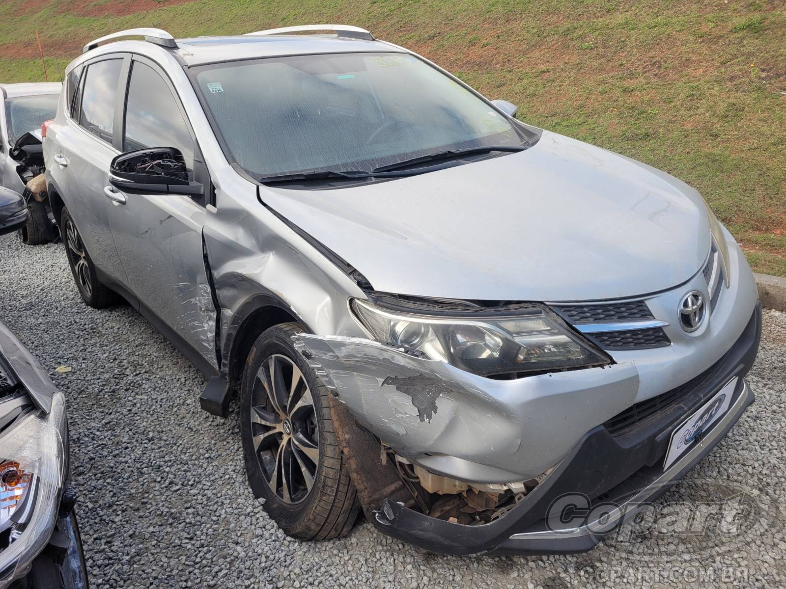 Toyota RAV4 2014 SUV Pequeno