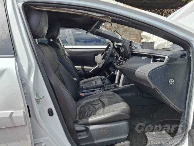 2026 TOYOTA COROLLA CROSS 