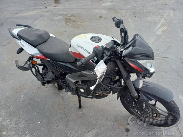 2025 BAJAJ DOMINAR 