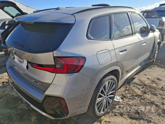 2025 BMW X1 