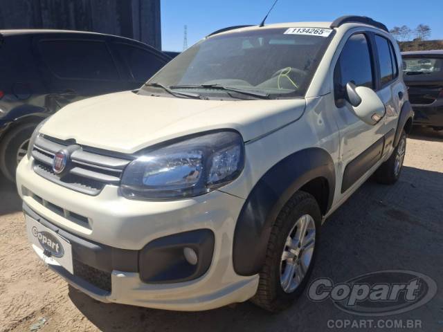 2017 FIAT UNO 