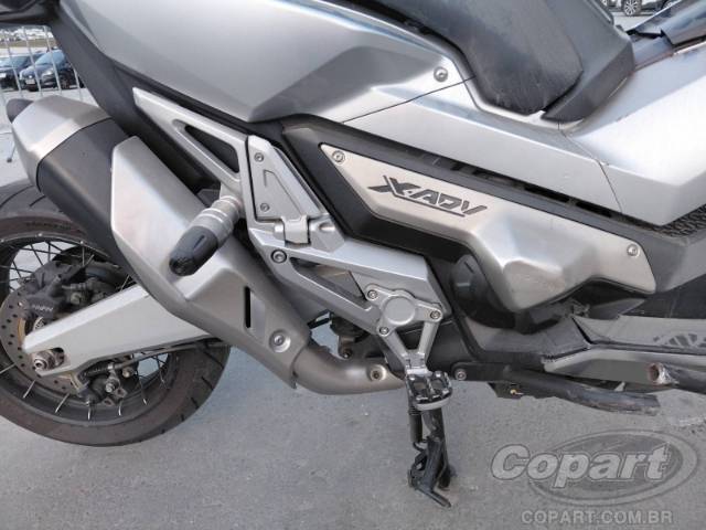 2017 HONDA X-ADV 