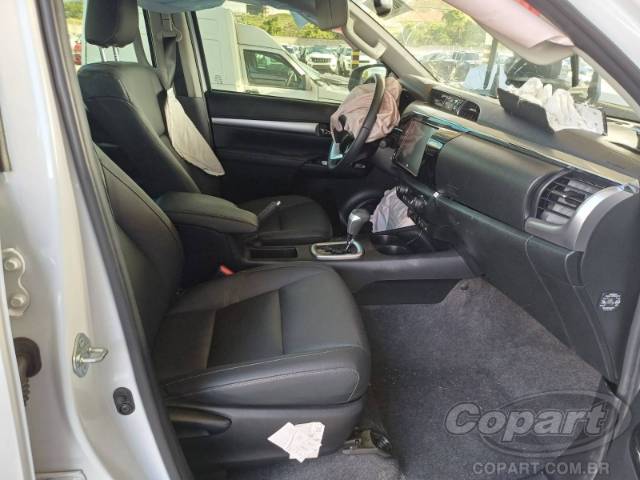 2025 TOYOTA HILUX CD 