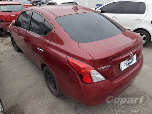 2013 NISSAN VERSA 