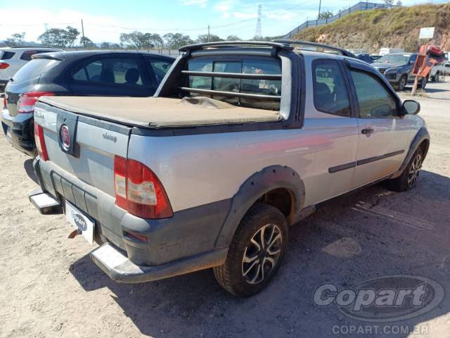 2012 FIAT STRADA 
