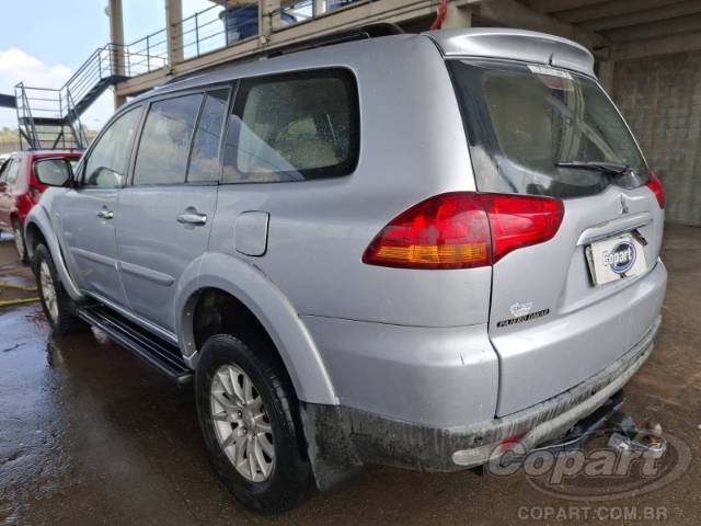 2011 MITSUBISHI PAJERO DAKAR 