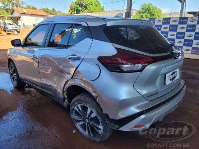 2022 NISSAN KICKS 