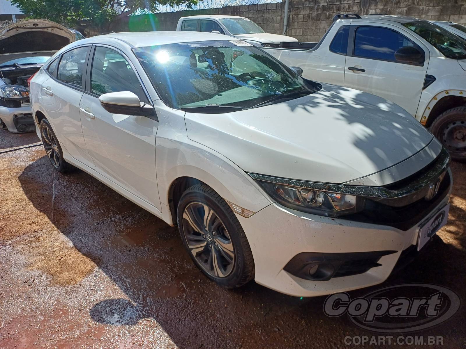 Honda Civic EXL 2.0 16V i-VTEC 2017 Enchente Médio