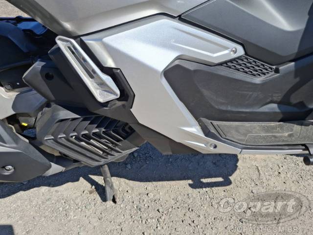 2025 HONDA ADV 