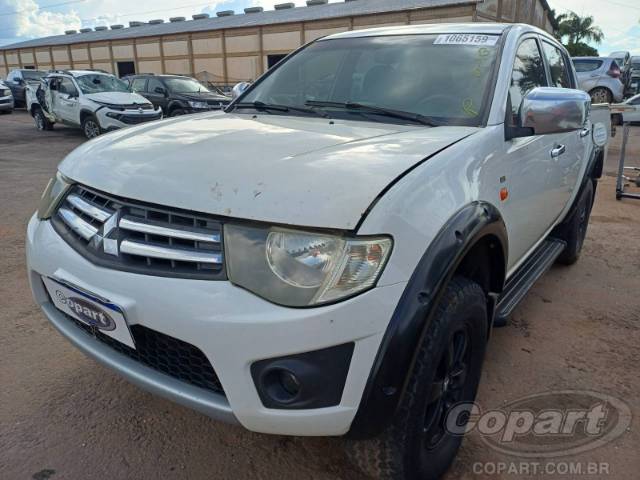 2015 MITSUBISHI L200 TRITON 