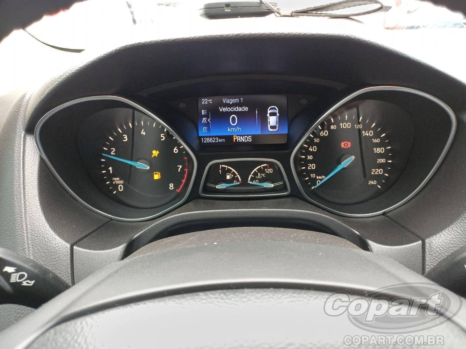 Foto 8 de 11: 2016 FORD FOCUS FASTBACK