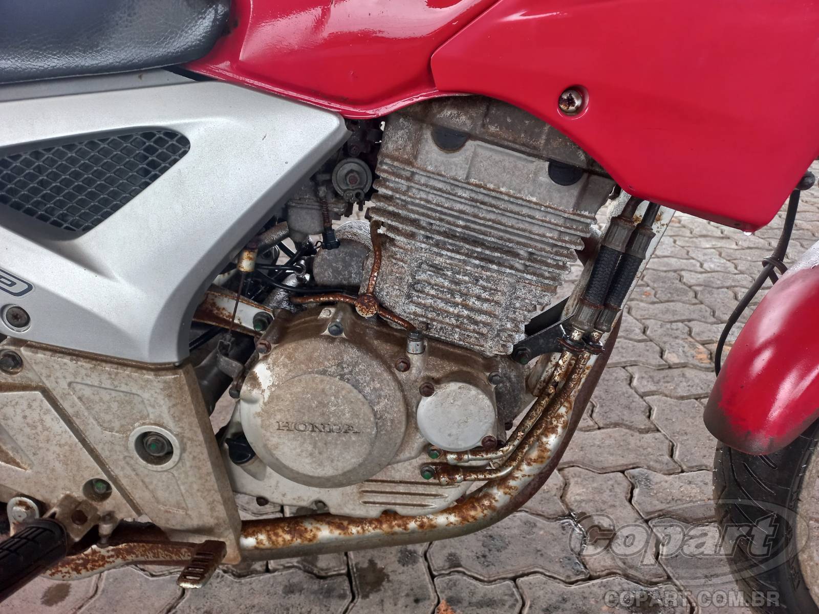 Foto 6 de 10: 2004 HONDA CBX 250