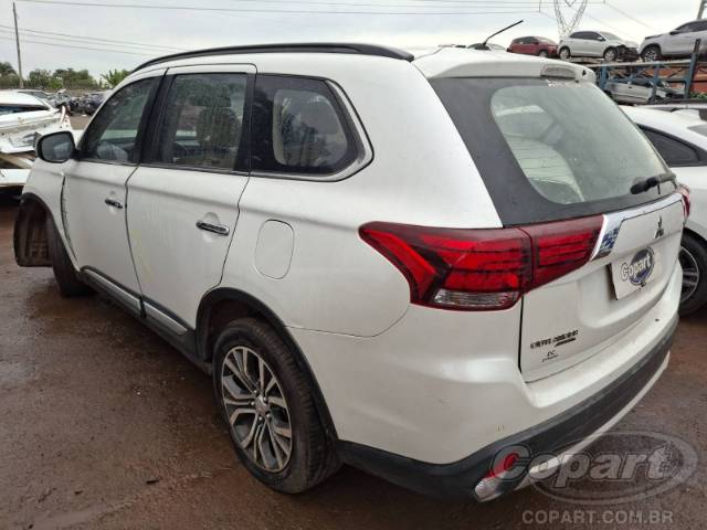 2016 MITSUBISHI OUTLANDER 