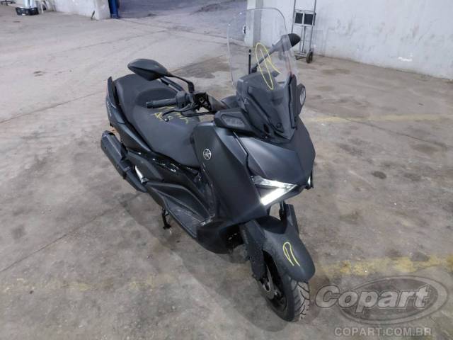 2025 YAMAHA XMAX 