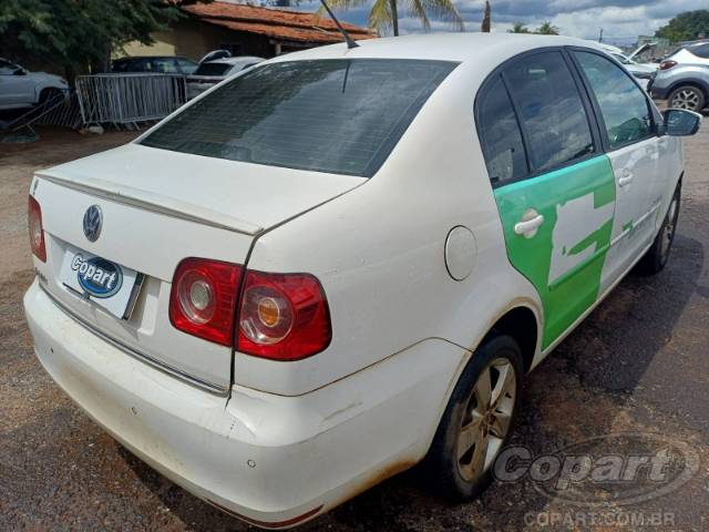 2014 VOLKSWAGEN POLO SEDAN 