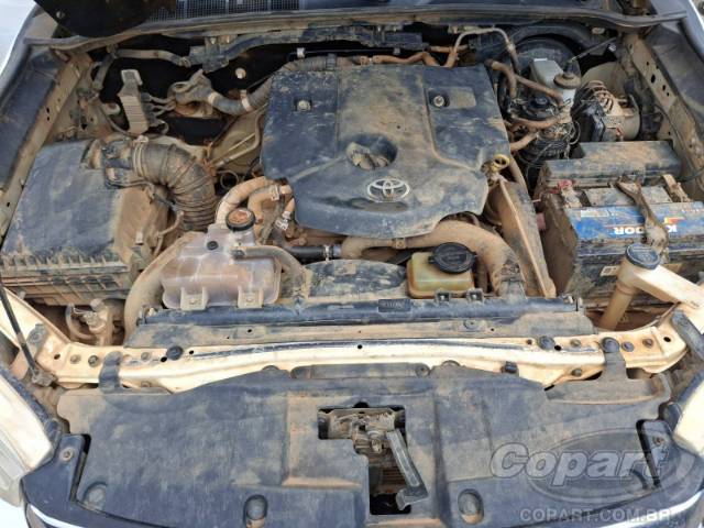 2019 TOYOTA HILUX CD 