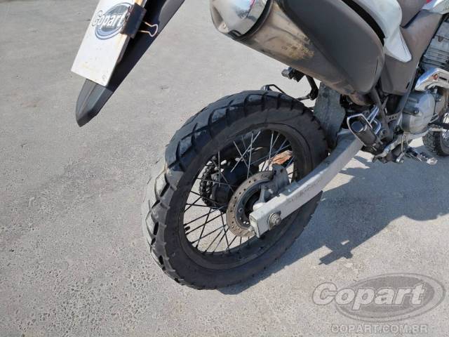 2011 HONDA XRE 300 