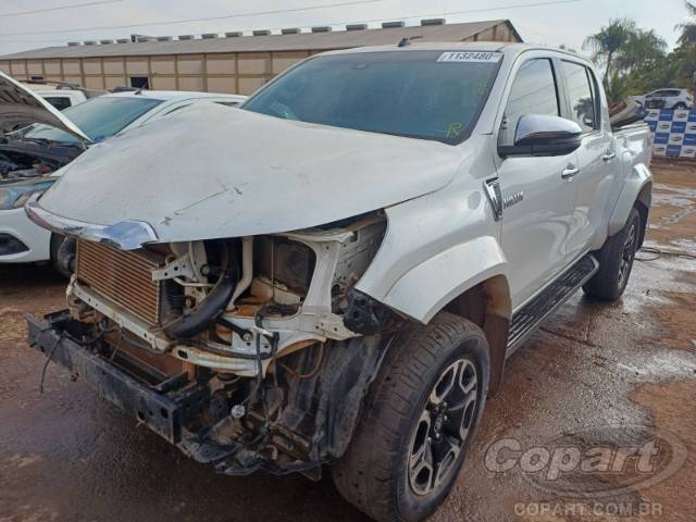 2024 TOYOTA HILUX CD 
