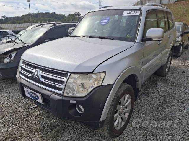 2011 MITSUBISHI PAJERO FULL 