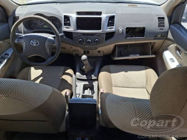 2013 TOYOTA HILUX SW4 