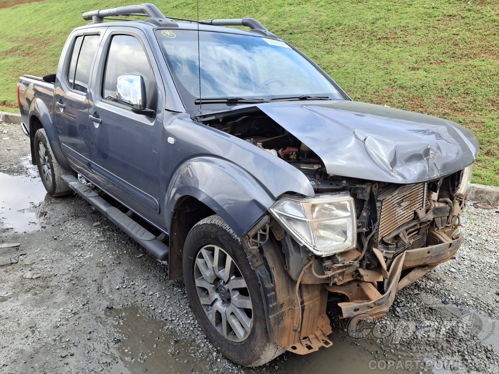 Veículo Nissan Frontier NISSAN Frontier CD 2.5 Turbo 2014 2014 em leilão