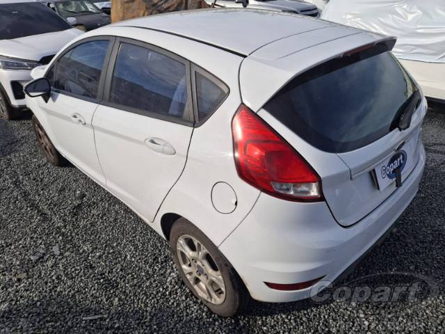 2015 FORD FIESTA 