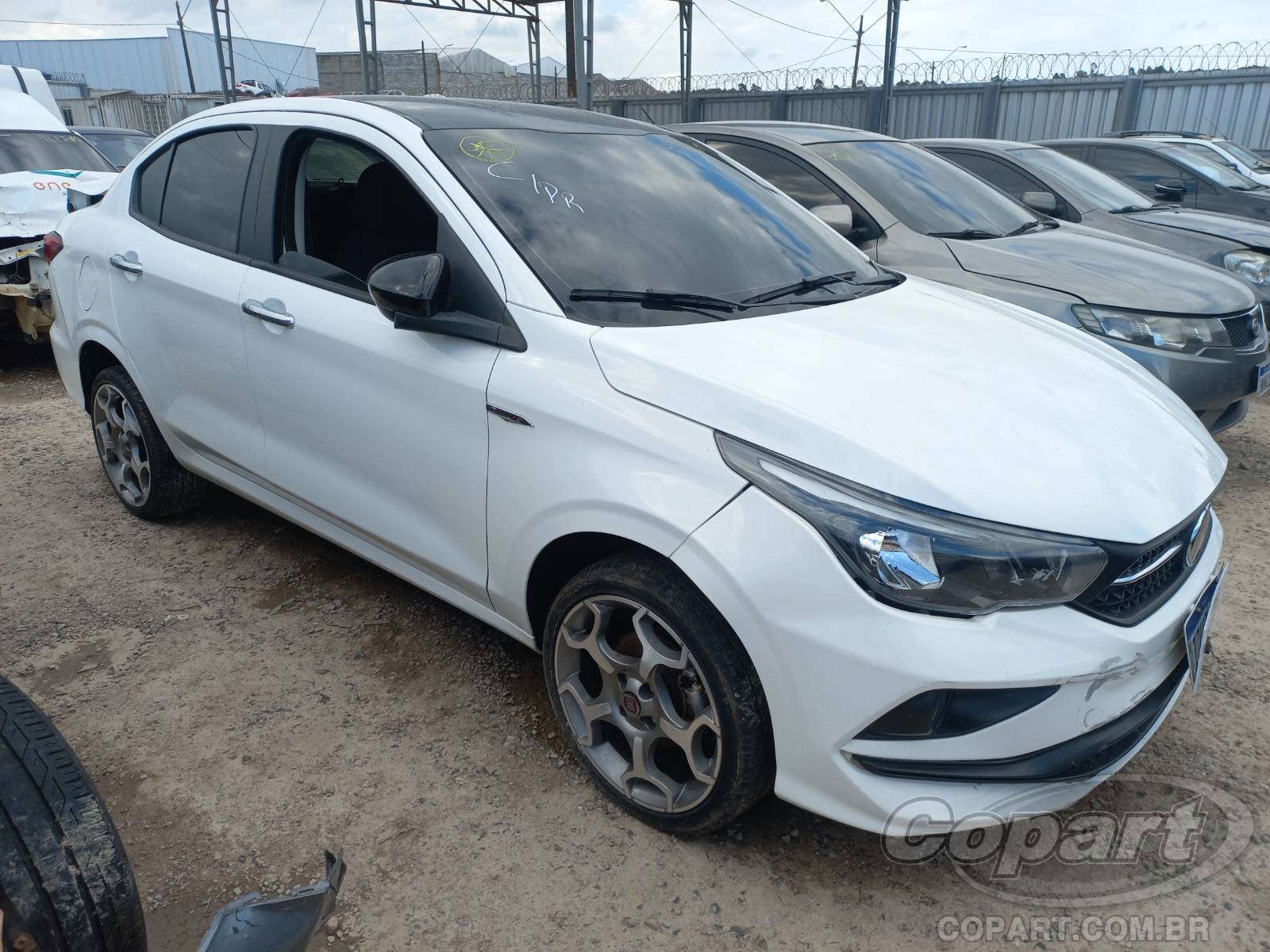 Veículo Fiat Cronos Fiat Cronos Drive 1.3 Firefly 2020 Colisão Média Monta 2020 em leilão