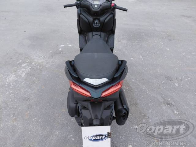2024 YAMAHA XMAX 