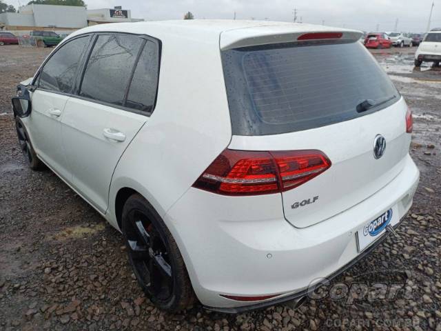 2014 VOLKSWAGEN GOLF 