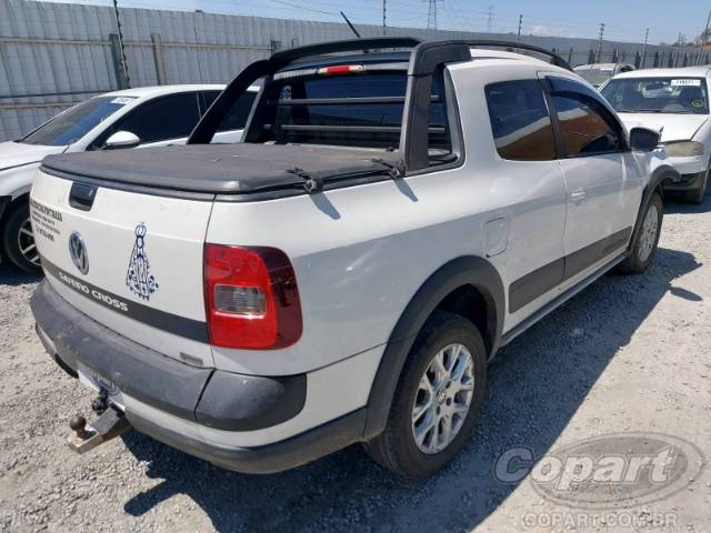 2016 VOLKSWAGEN SAVEIRO CD 