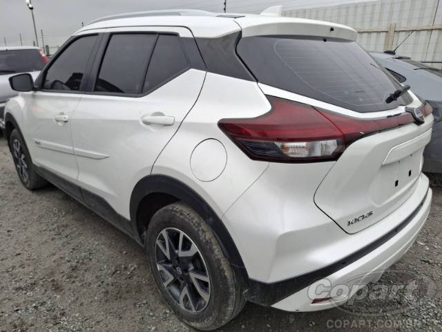 2024 NISSAN KICKS 