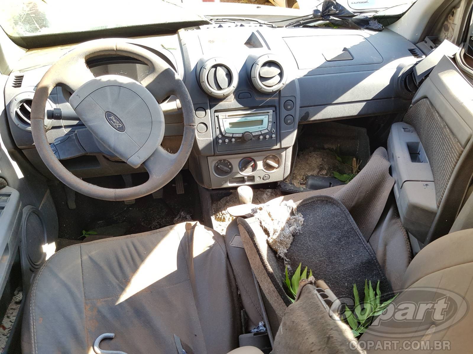 Foto 9 de 10: 2011 FORD ECOSPORT