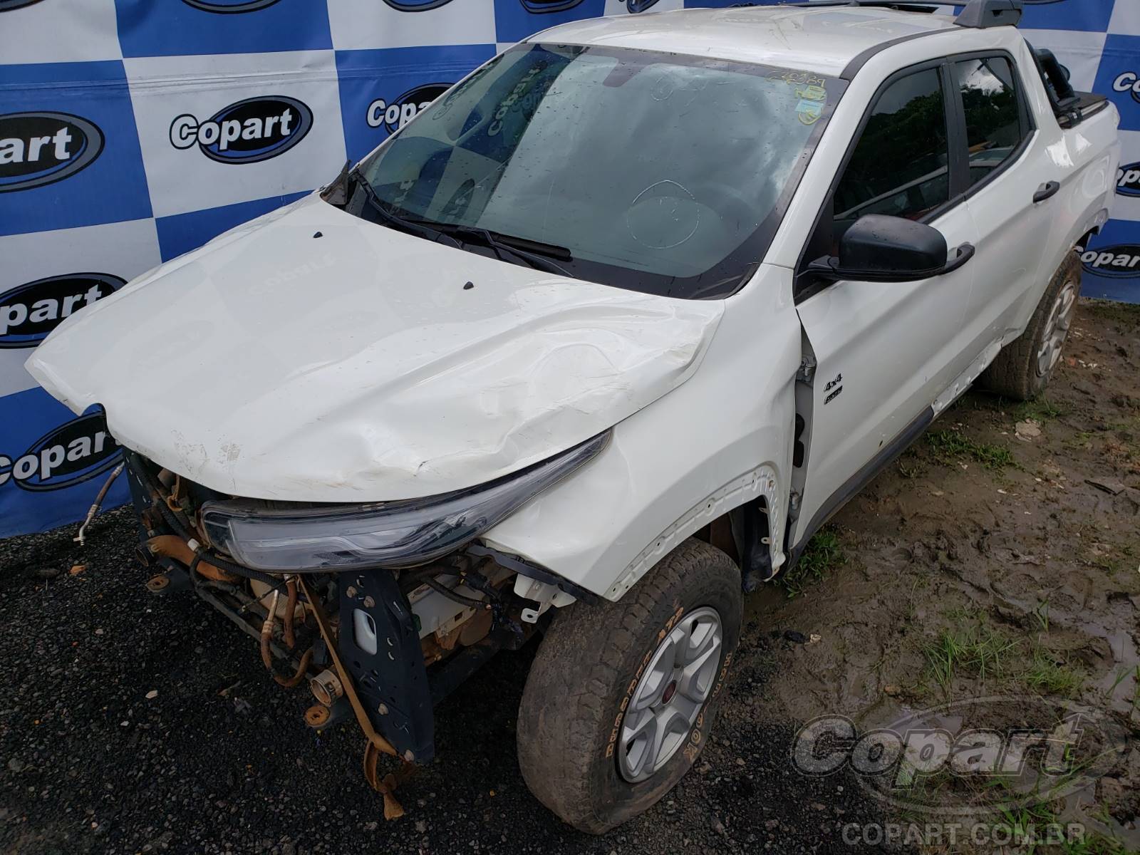 Foto 2: 2021 FIAT TORO