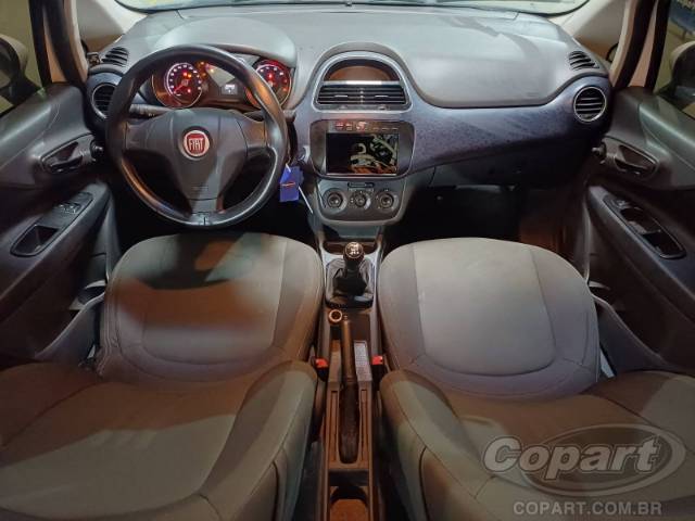 2015 FIAT PUNTO 