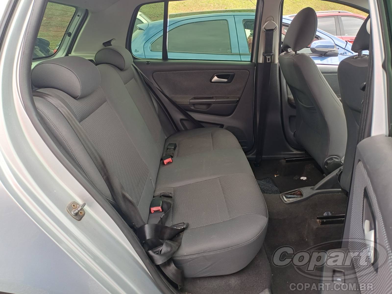 2010 VOLKSWAGEN FOX — foto 6 de 11